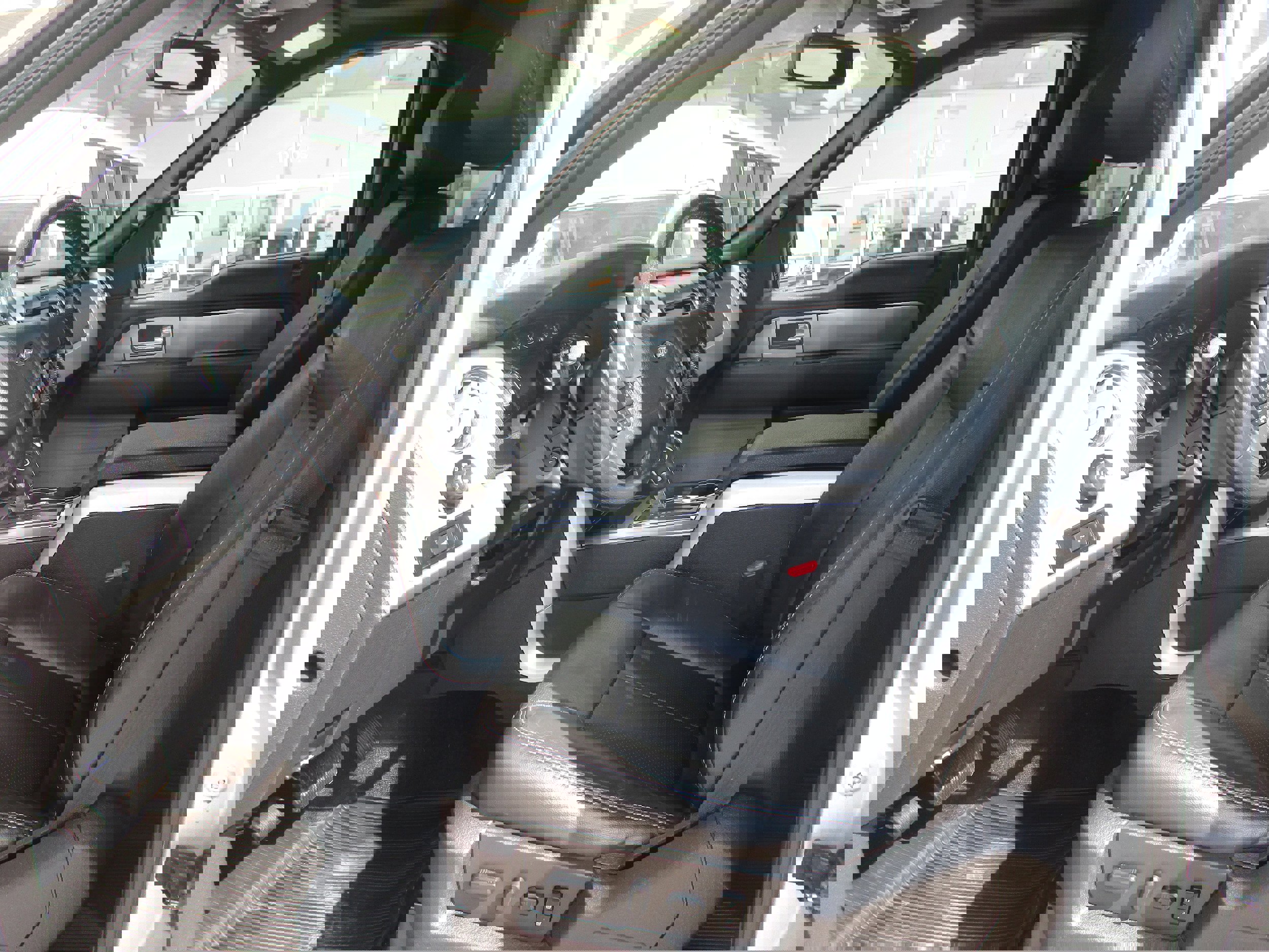 Used 2014 Ford F150 FX4 w/ Equipment Group 402A Luxury image 4