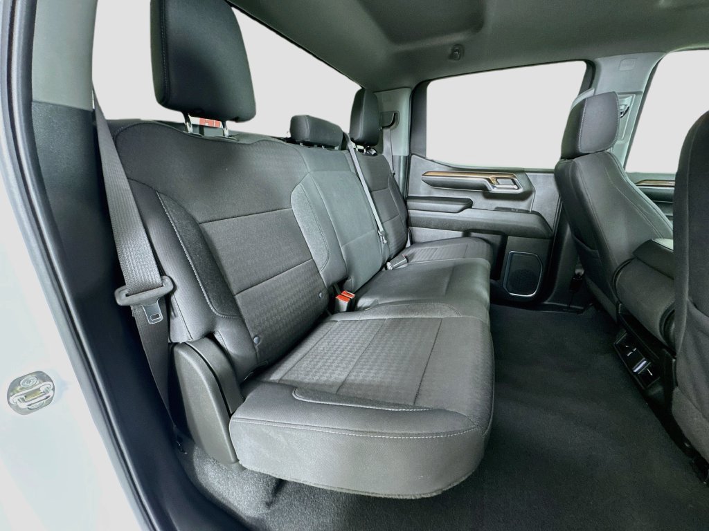 Certified 2024 Chevrolet Silverado 1500 LT AWD/4WD image 28