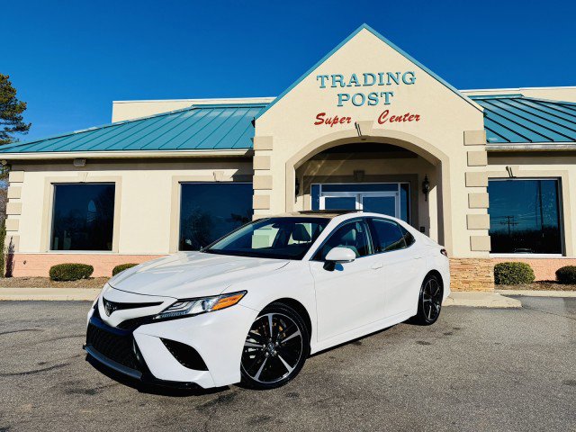 Used 2020 Toyota Camry XSE image 24