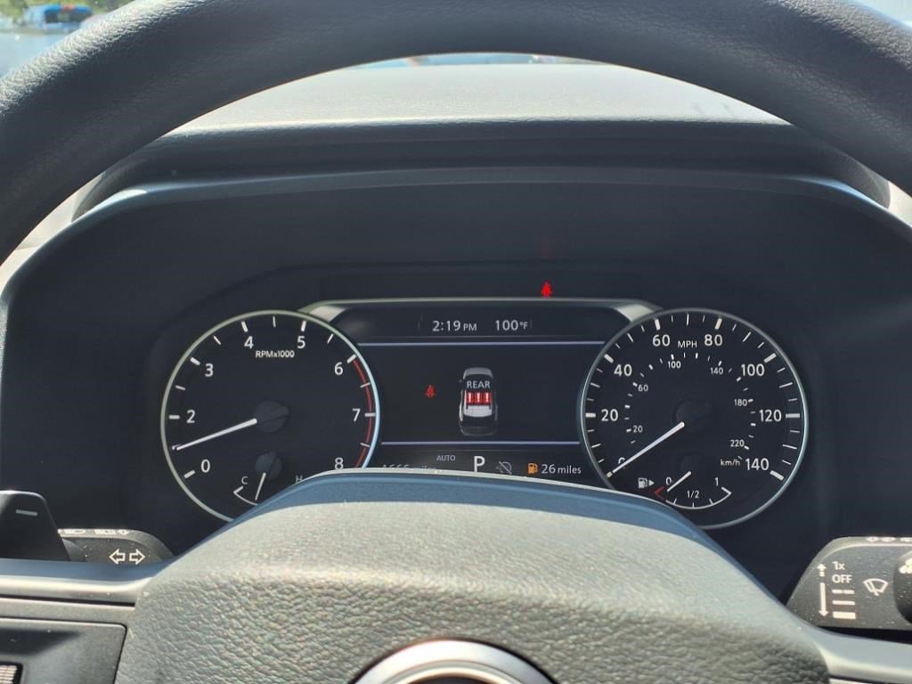 Used 2025 Nissan Rogue S image 15