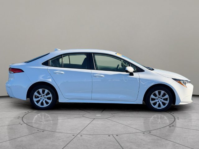 Certified 2025 Toyota Corolla LE FWD image 7