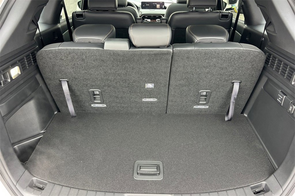 New 2026 MAZDA CX-90 3.3 Turbo w/ Premium Plus Pkg image 17