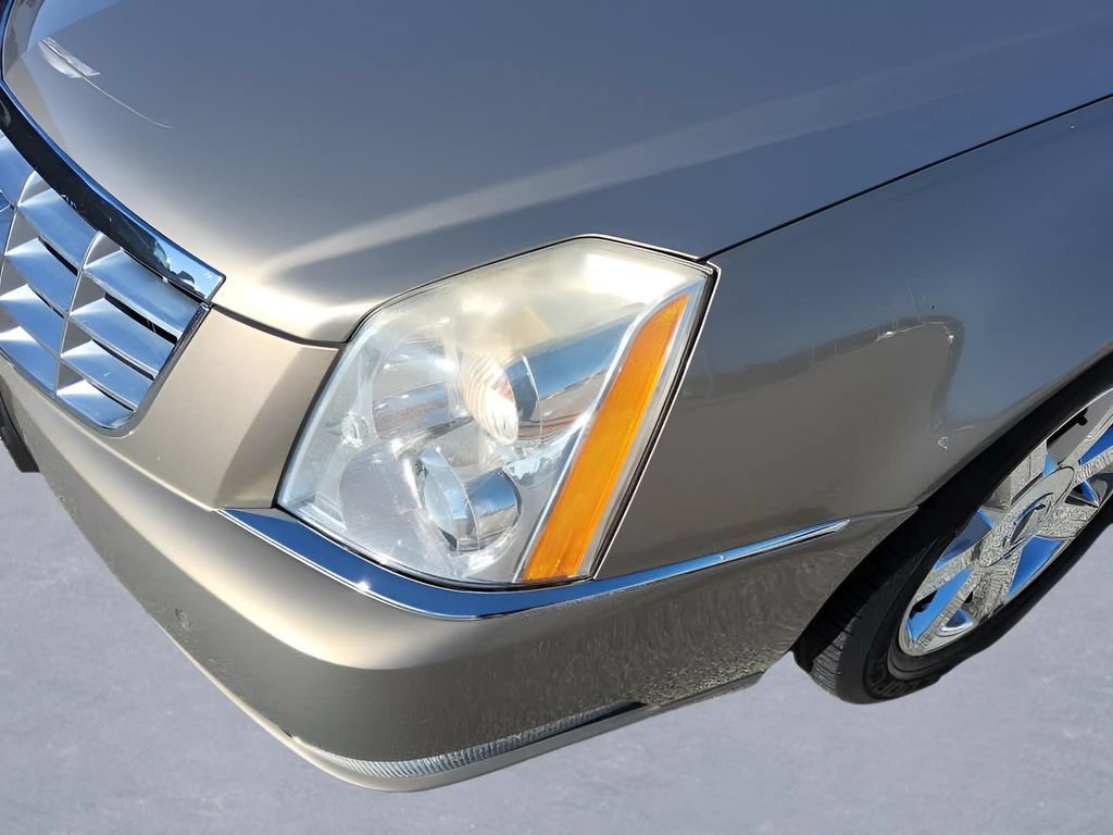Used 2007 Cadillac DTS Luxury I w/ Sun And Sound Package FWD image 42