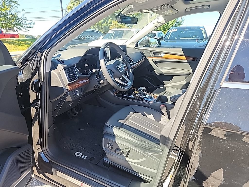 Used 2023 Audi Q5 2.0T Premium Plus AWD/4WD image 9