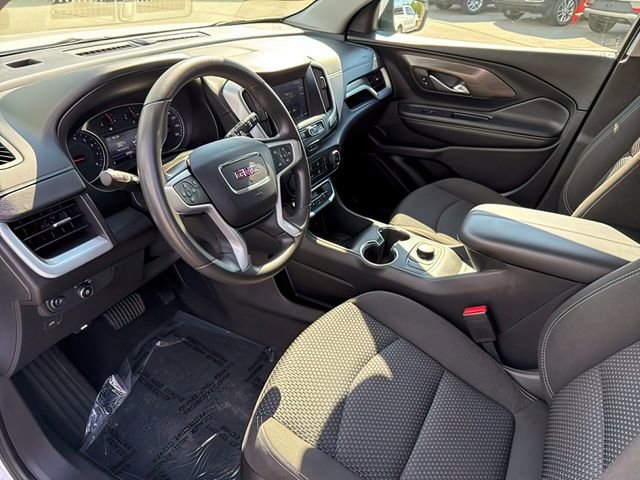 Used 2024 GMC Terrain SLE image 18