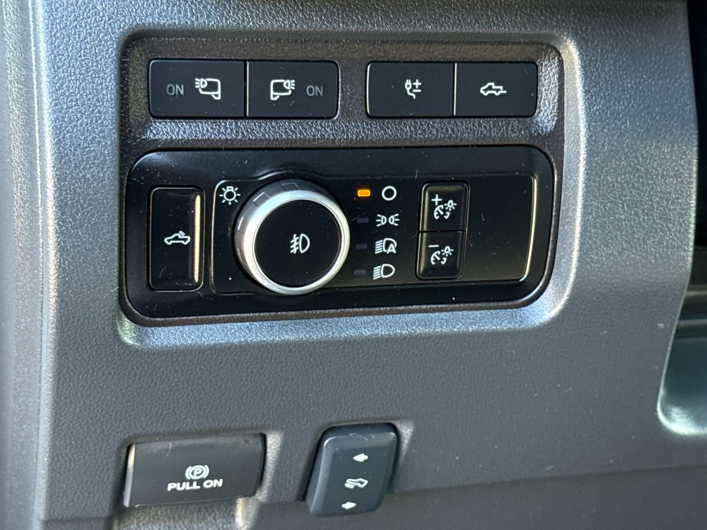 Used 2024 Ford F250 Platinum image 23