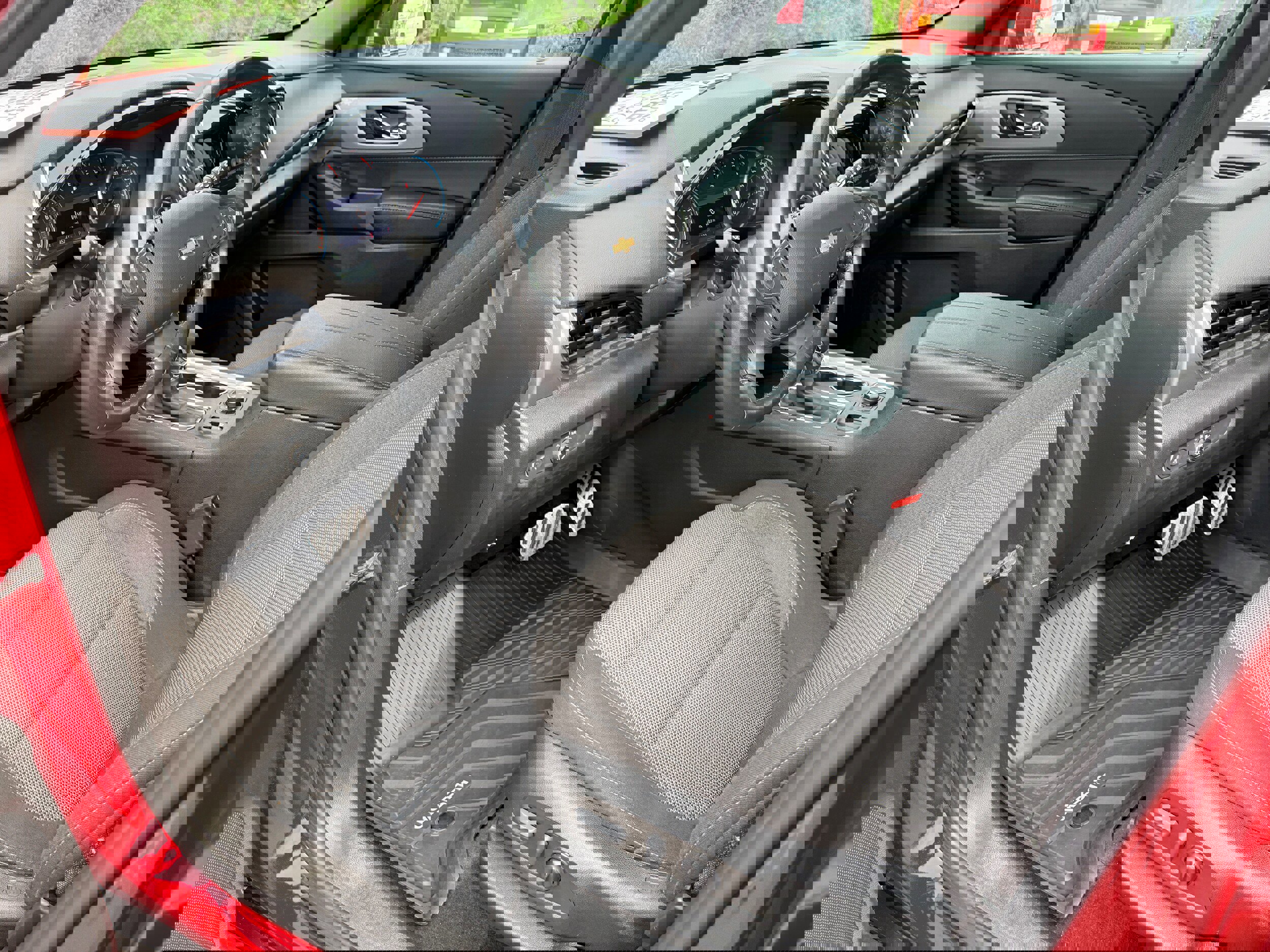 Used 2022 Chevrolet Traverse LT image 11