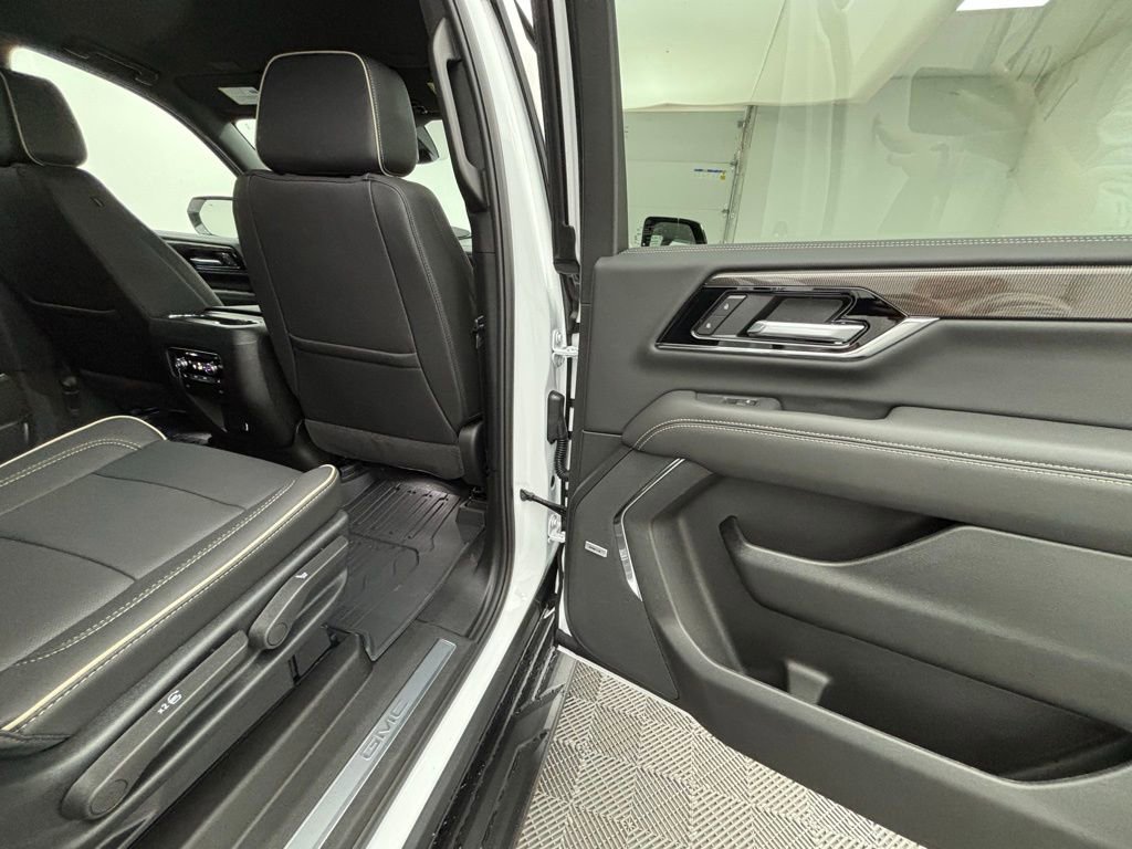 New 2026 GMC Yukon XL Elevation w/ LPO, Elevation Black Package image 40