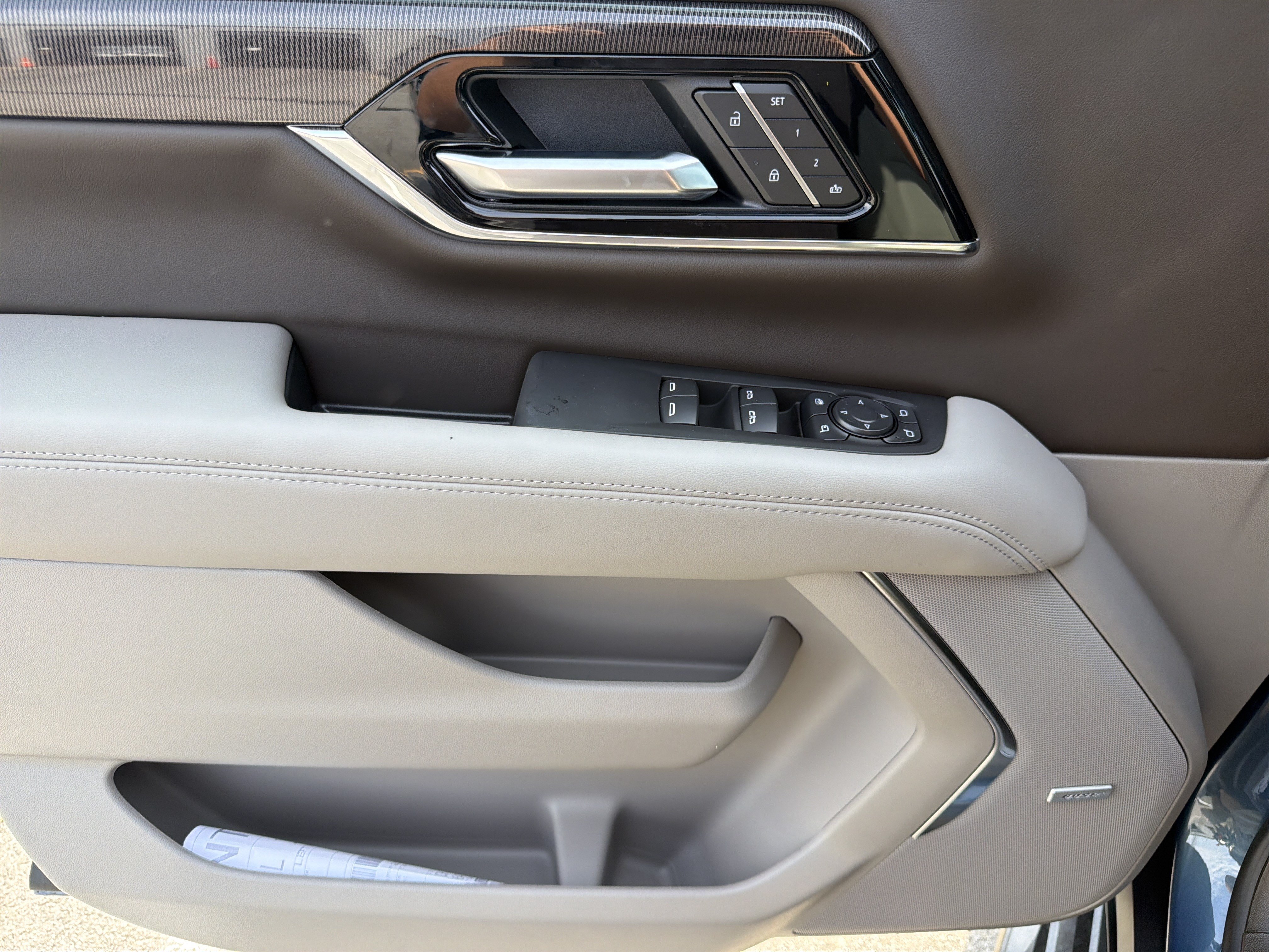 New 2026 GMC Yukon XL Elevation RWD image 11