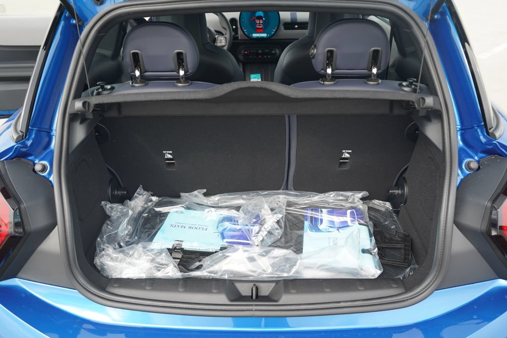 New 2026 MINI Cooper S FWD image 11