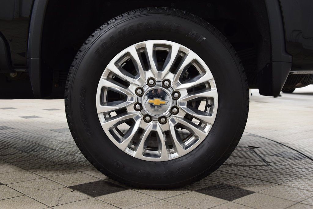 Used 2023 Chevrolet Silverado 2500 High Country w/ Z71 Off-Road Package image 26