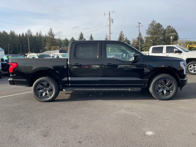 New 2025 Ford F150 Lightning Lariat image 9