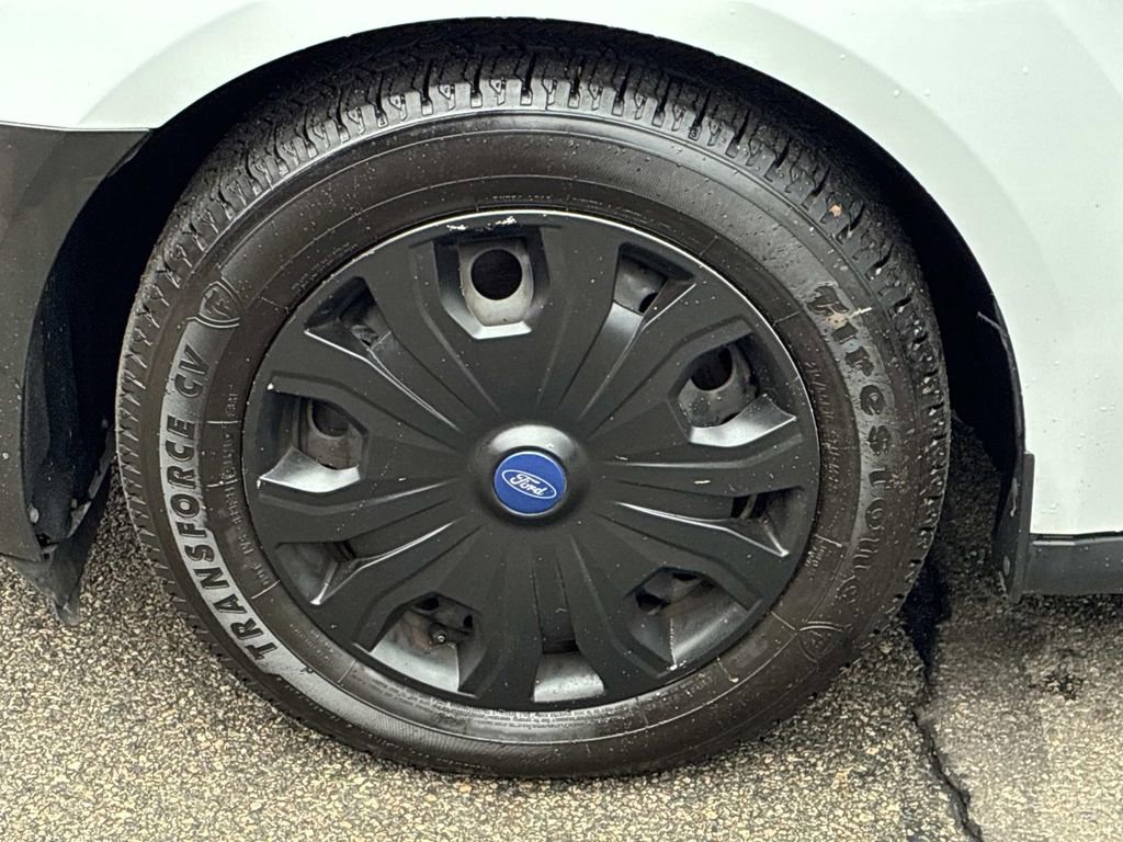 Used 2023 Ford Transit Connect XL image 18