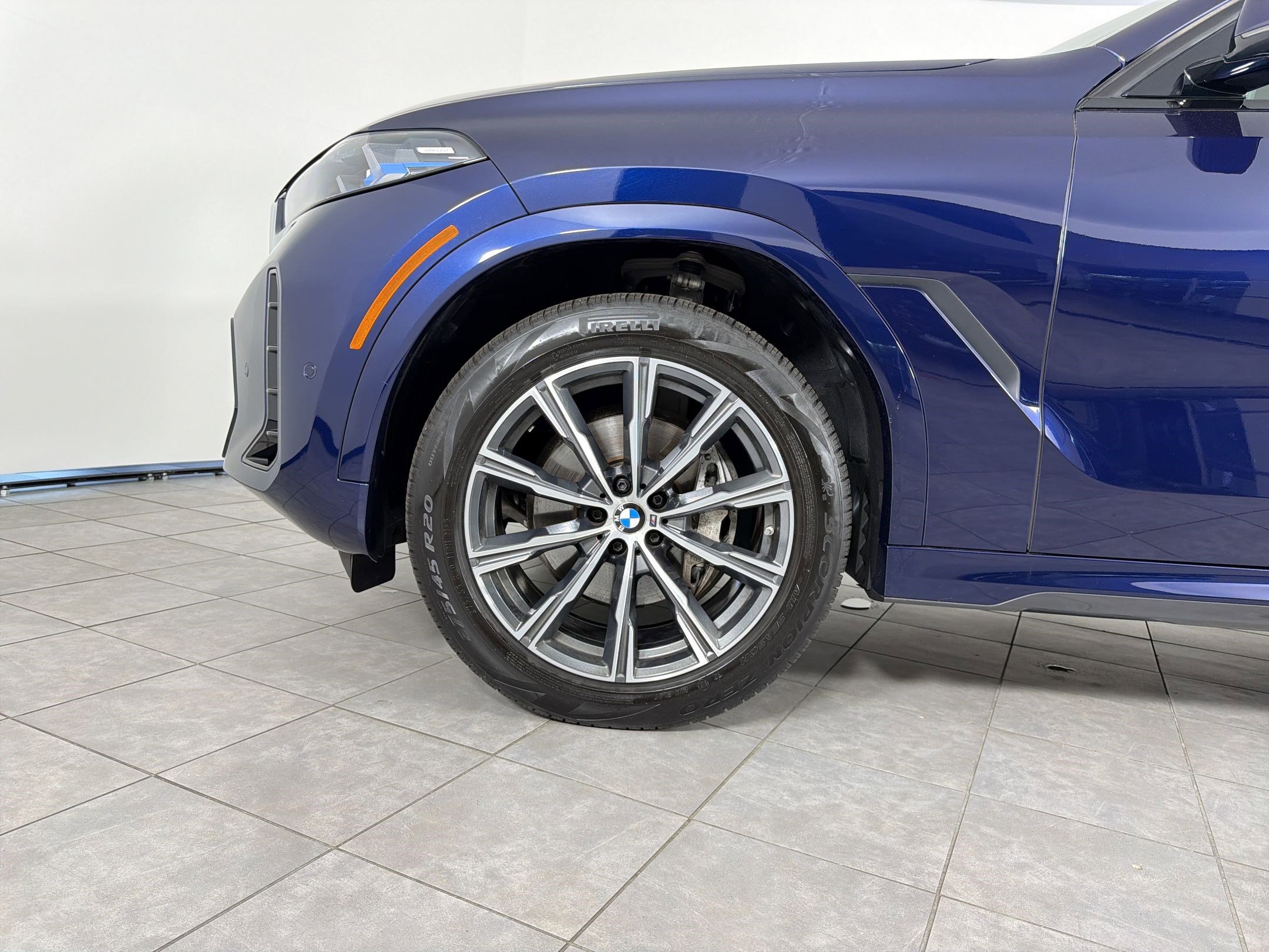 Certified 2026 BMW X6 xDrive40i w/ Climate Comfort Package AWD/4WD image 11