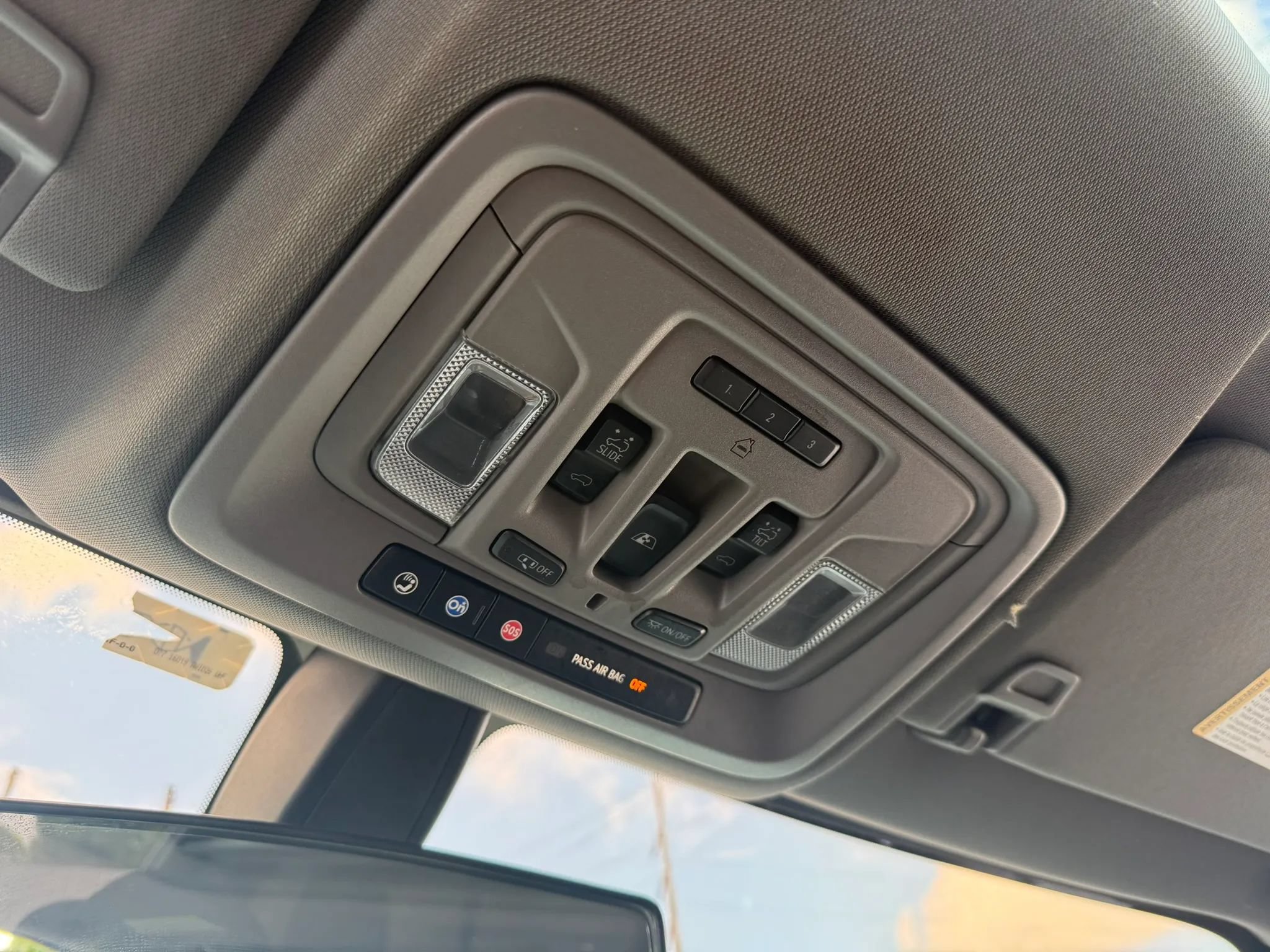 Used 2020 Chevrolet Silverado 1500 RST AWD/4WD image 26