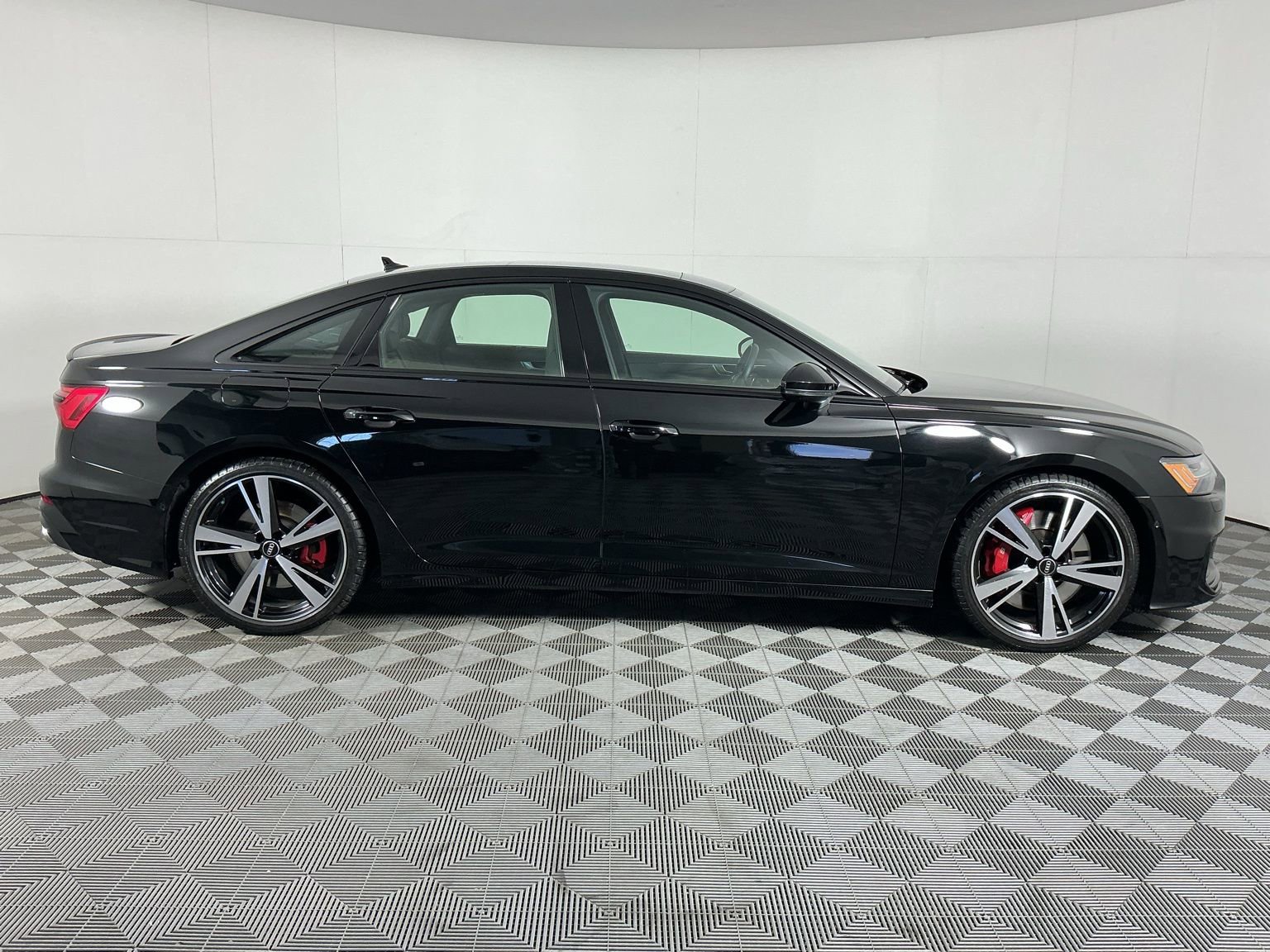 Used 2022 Audi S6 Prestige AWD/4WD image 8