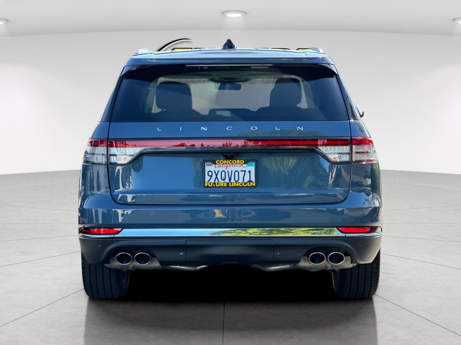 New 2026 Lincoln Aviator AWD image 4