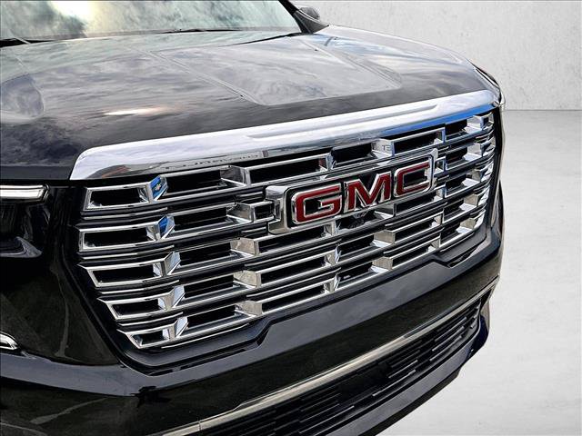 Used 2025 GMC Acadia Denali w/ LPO, Floor Liner Package FWD image 30
