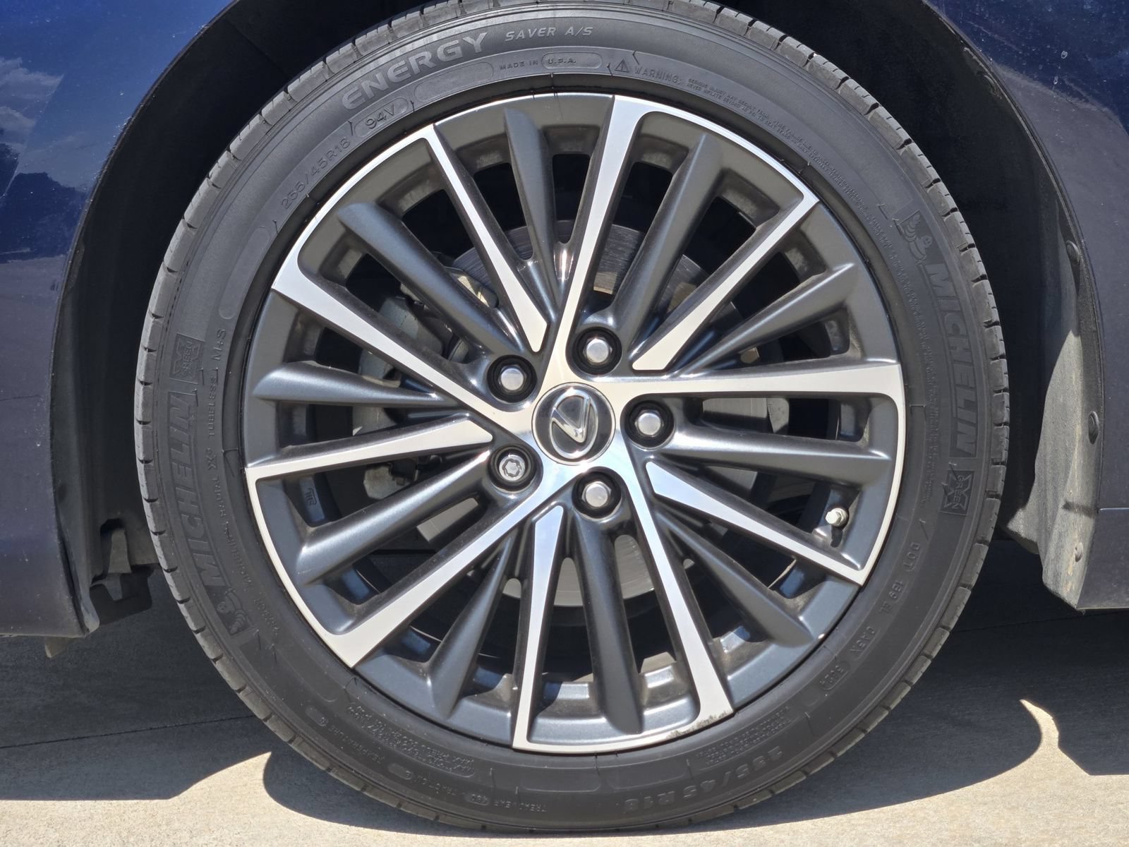 Used 2022 Lexus ES 350 w/ Premium Package FWD image 11