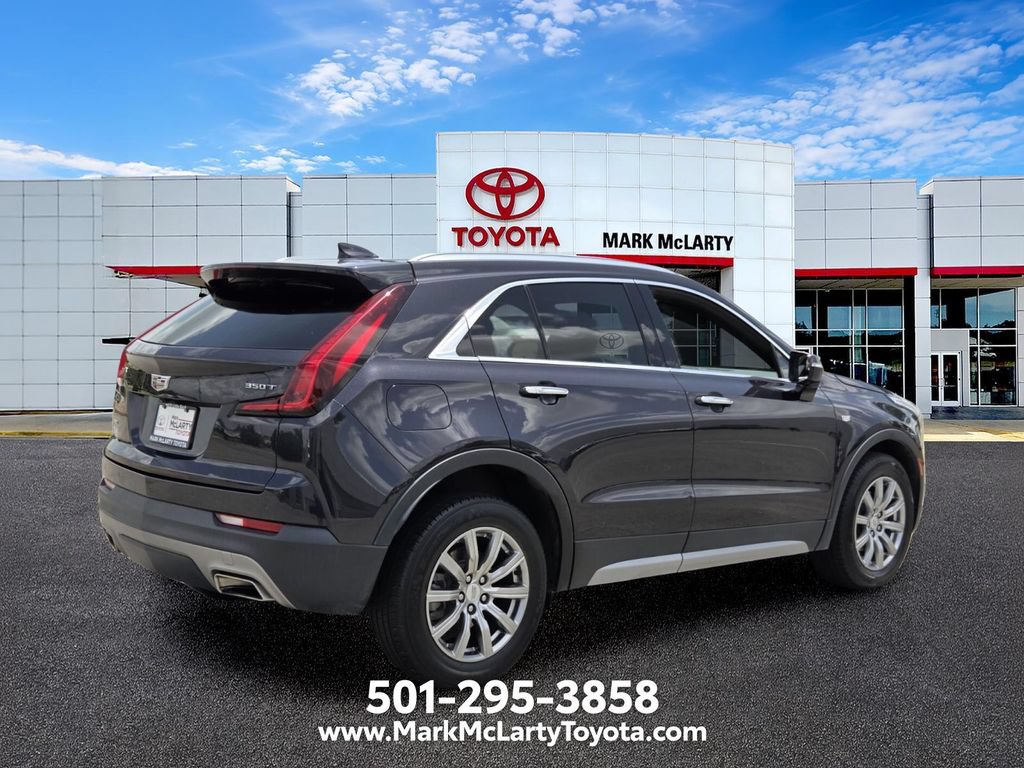 Used 2023 Cadillac XT4 Premium Luxury w/ Cold Weather Package AWD/4WD image 5