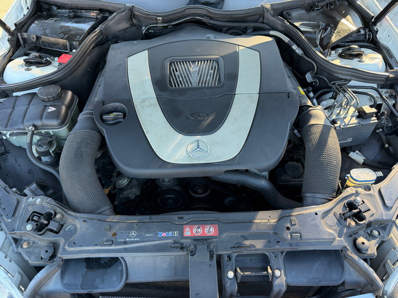 Used 2008 Mercedes-Benz CLK 350 Coupe image 14