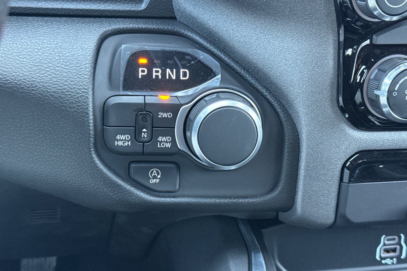 New 2027 RAM 1500 Express AWD/4WD image 19