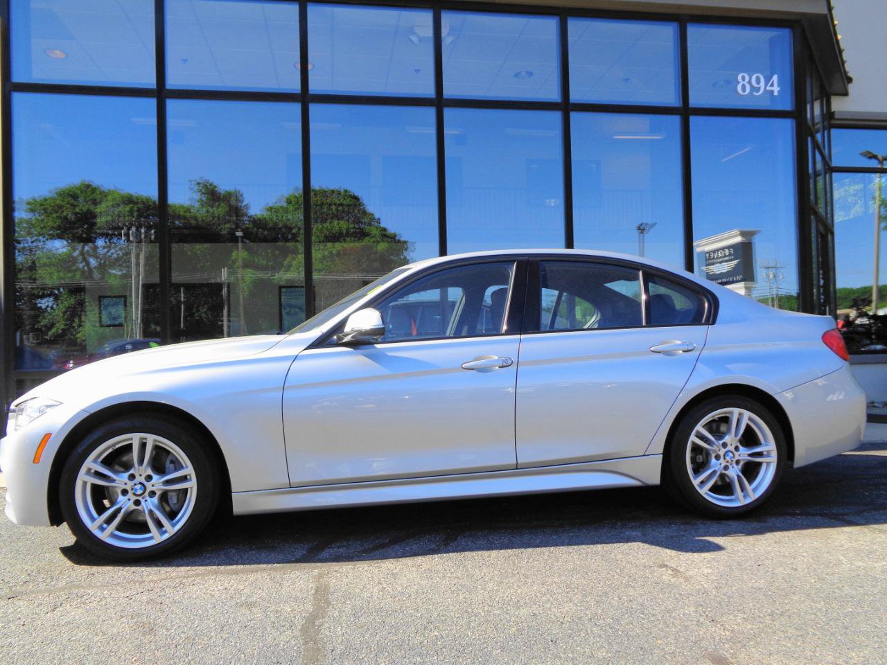 Used 2015 BMW 335i xDrive Sedan AWD/4WD image 8