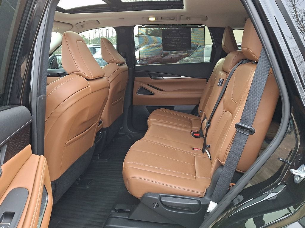 Used 2025 INFINITI QX60 Sensory w/ Vision Package image 11