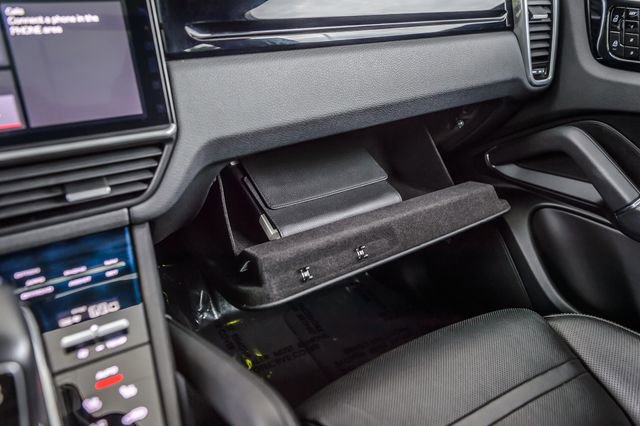 Used 2019 Porsche Cayenne image 35