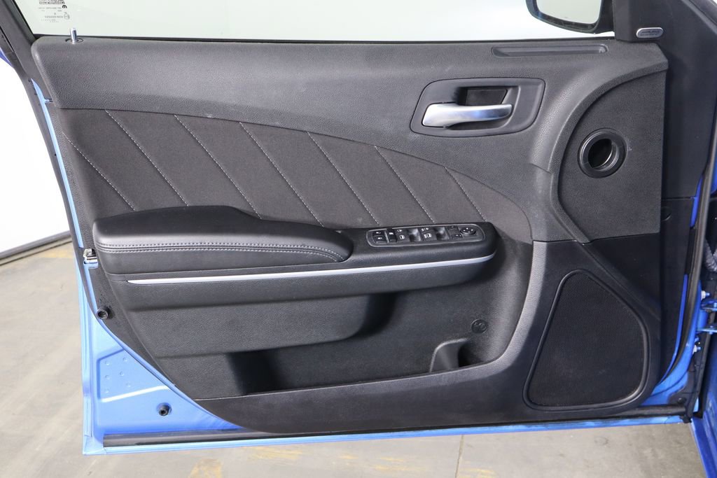 Used 2023 Dodge Charger SXT RWD image 19