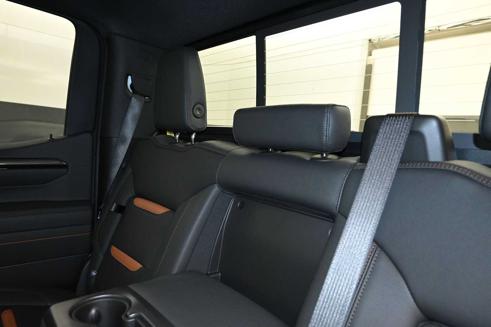 New 2026 GMC Sierra 1500 AT4 w/ AT4 Premium Package AWD/4WD image 23