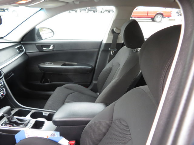 Used 2019 Kia Optima LX image 12