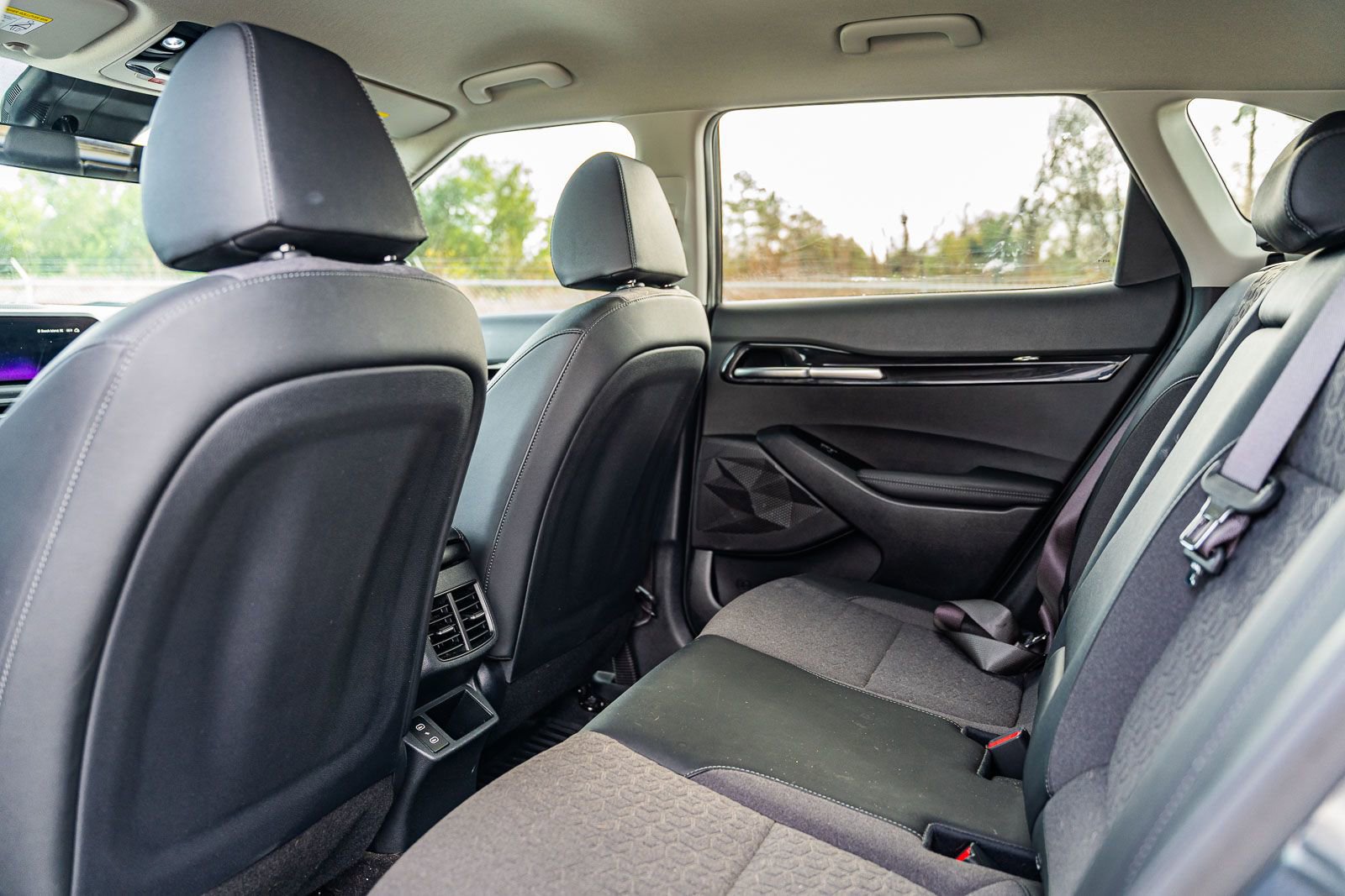 Used 2024 Kia Seltos S image 16