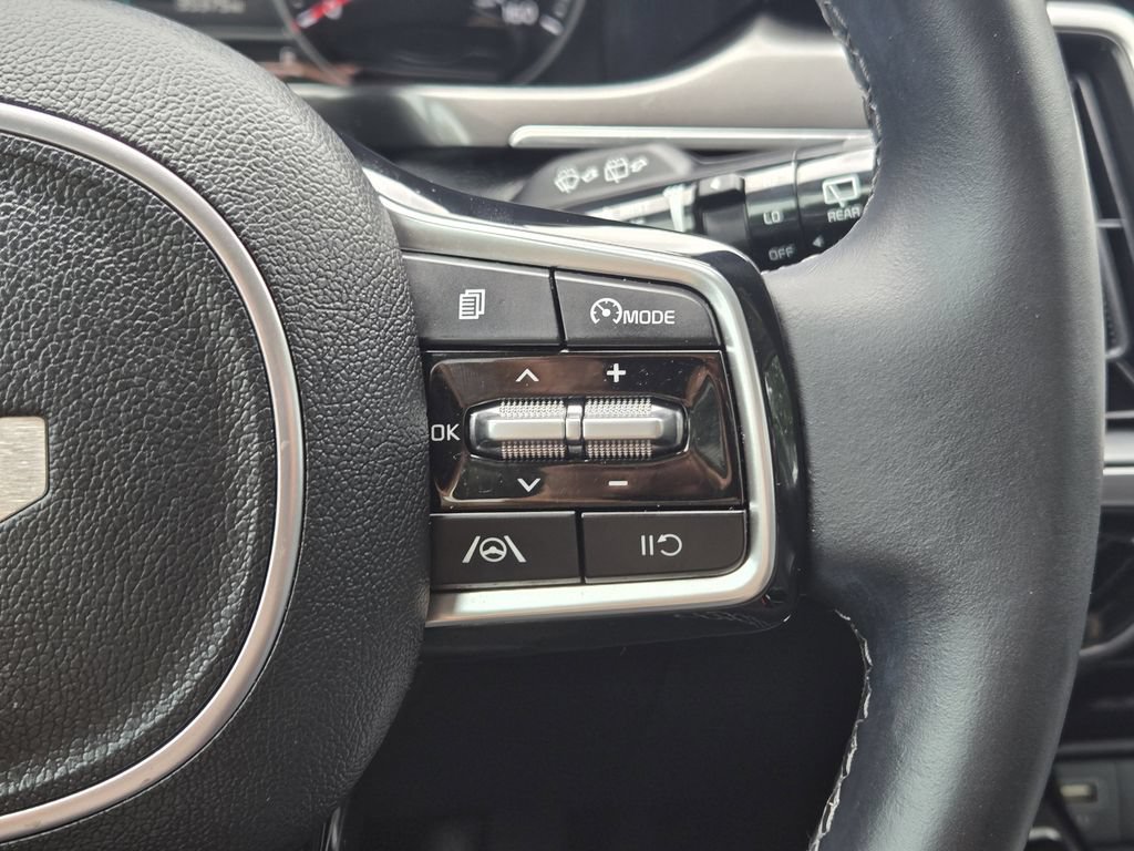 Certified 2023 Kia Sorento S FWD image 27