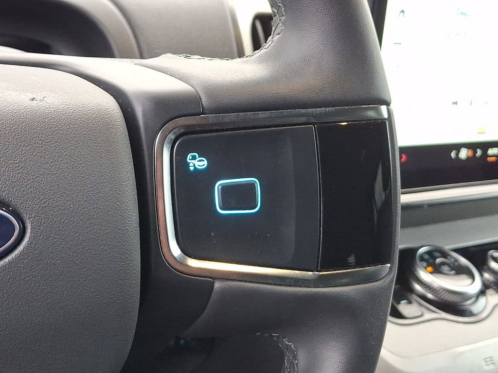 Used 2025 Ford Expedition Max Active RWD image 24