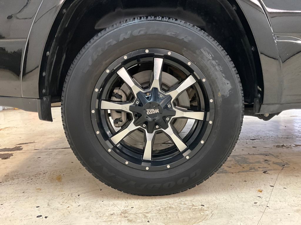 Certified 2023 RAM 1500 Limited w/ Off Road Group image 18