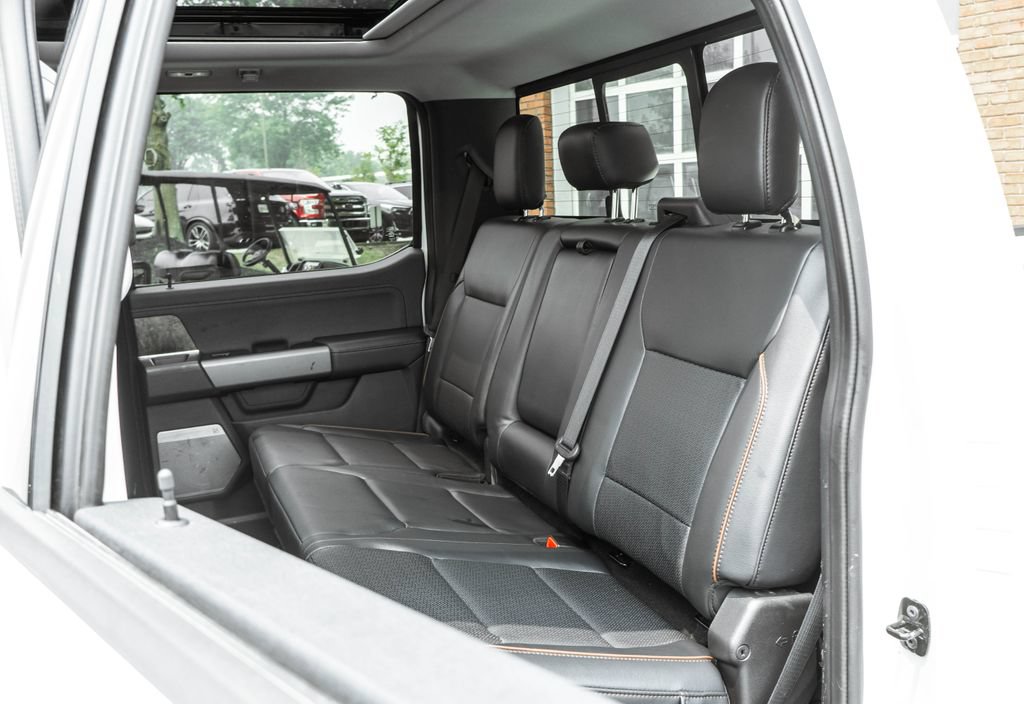 Used 2025 Ford F350 Lariat w/ Lariat Ultimate Package AWD/4WD image 27