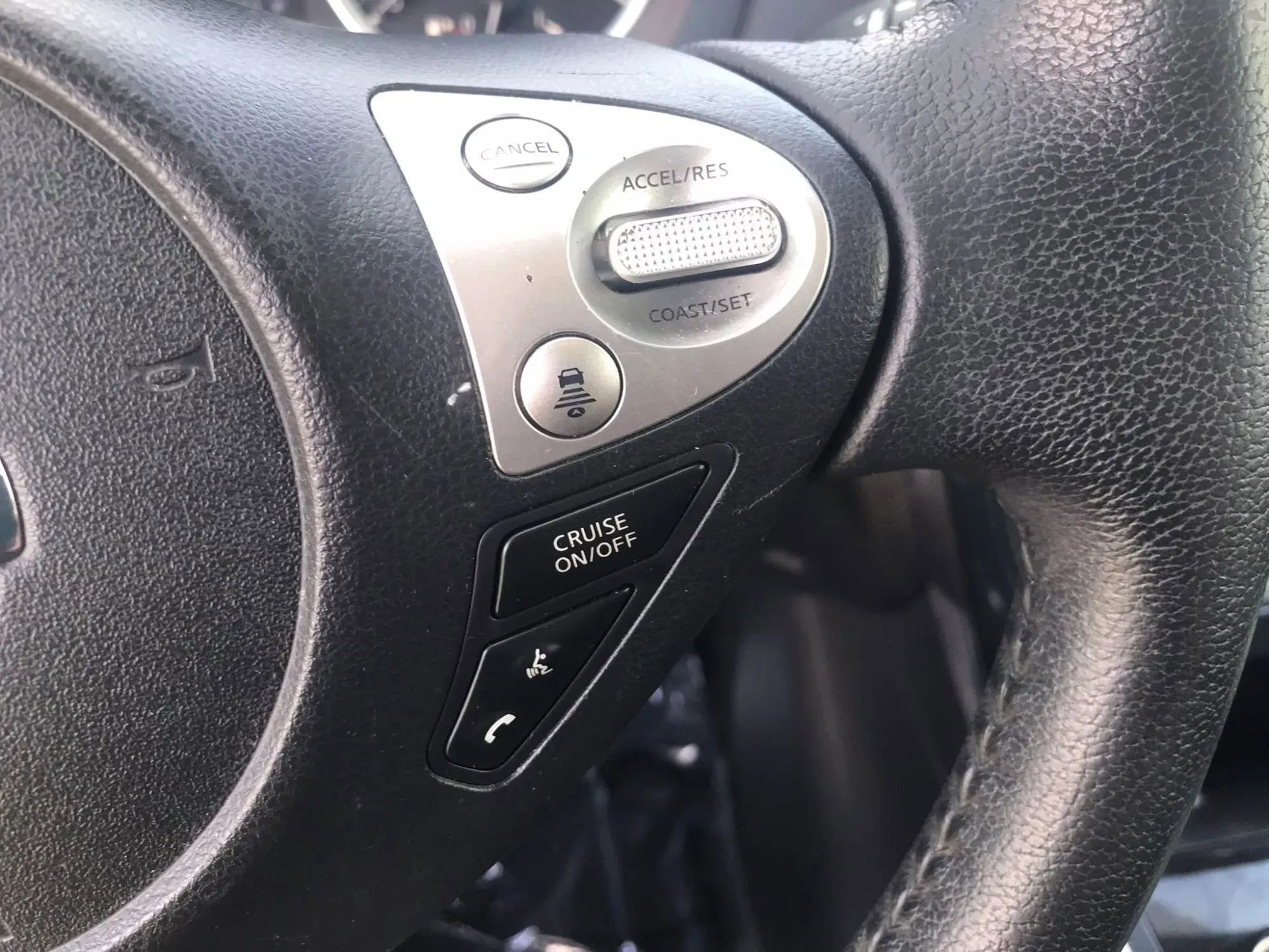 Used 2019 Nissan Sentra SR FWD image 17