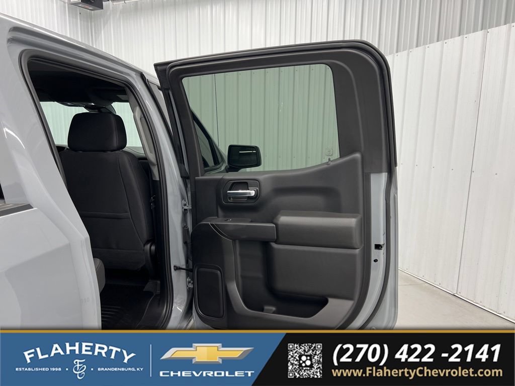 Used 2025 Chevrolet Silverado 1500 Custom RWD image 12