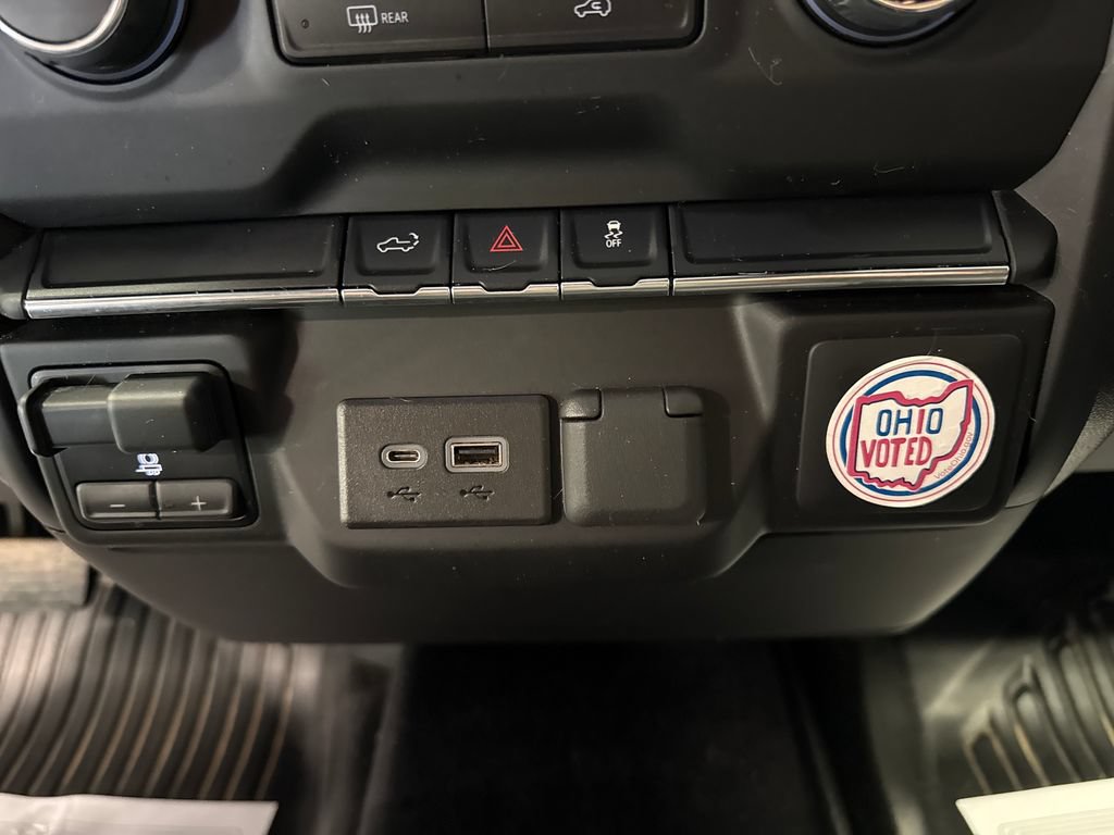 Used 2022 Chevrolet Silverado 3500 W/T AWD/4WD image 17