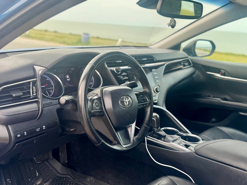 Used 2019 Toyota Camry XLE image 13