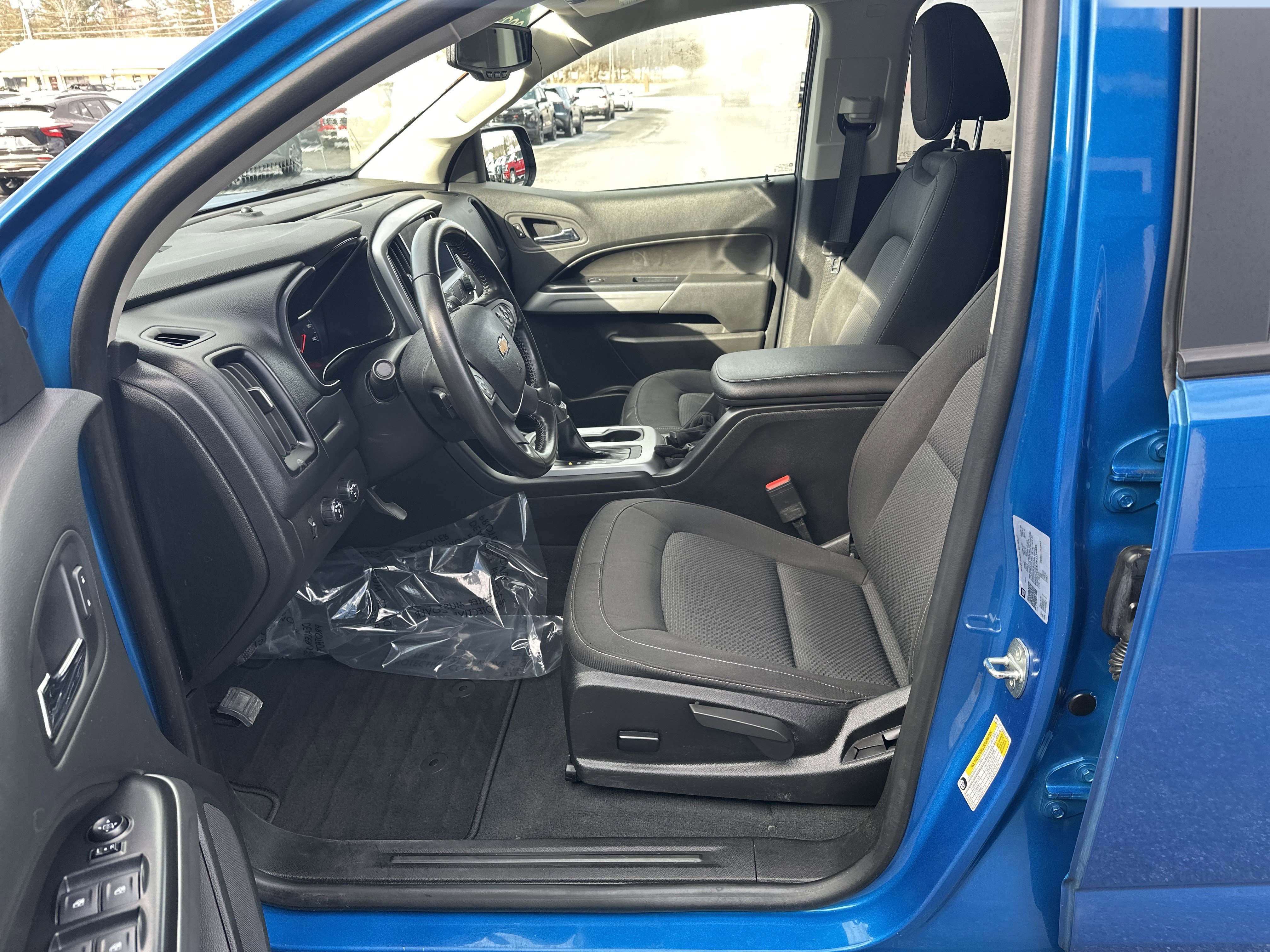 Certified 2022 Chevrolet Colorado LT w/ LT Convenience Package image 8