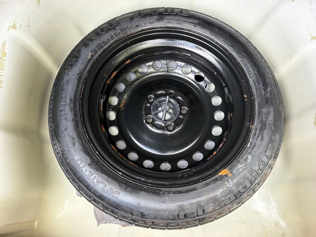 Used 2024 Hyundai Elantra SEL w/ Convenience Package FWD image 35