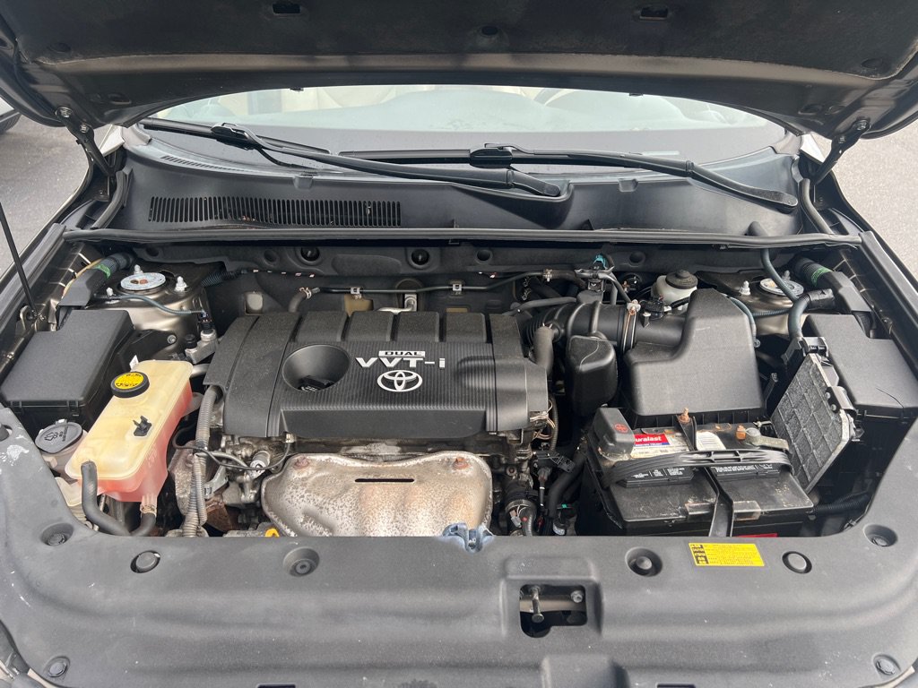 Used 2010 Toyota RAV4 Limited AWD/4WD image 34