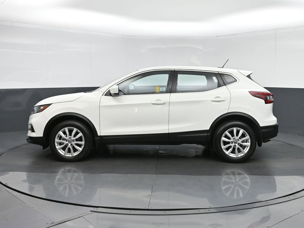 Used 2022 Nissan Rogue Sport S image 4