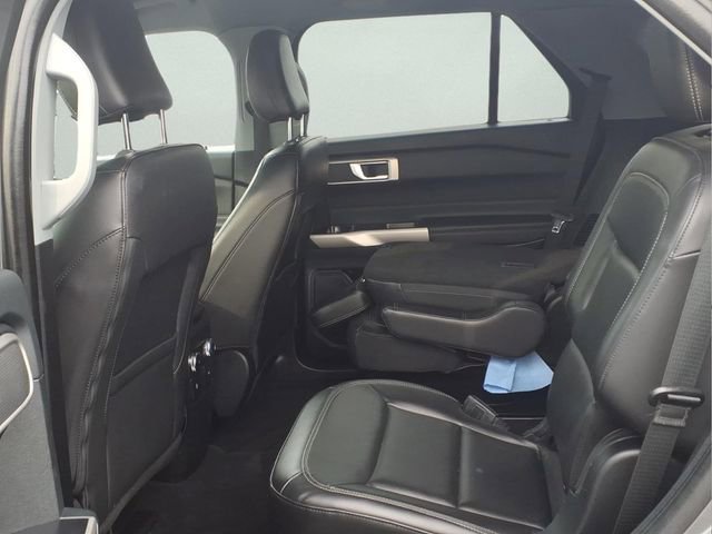 Used 2023 Ford Explorer XLT w/ Equipment Group 202A AWD/4WD image 13