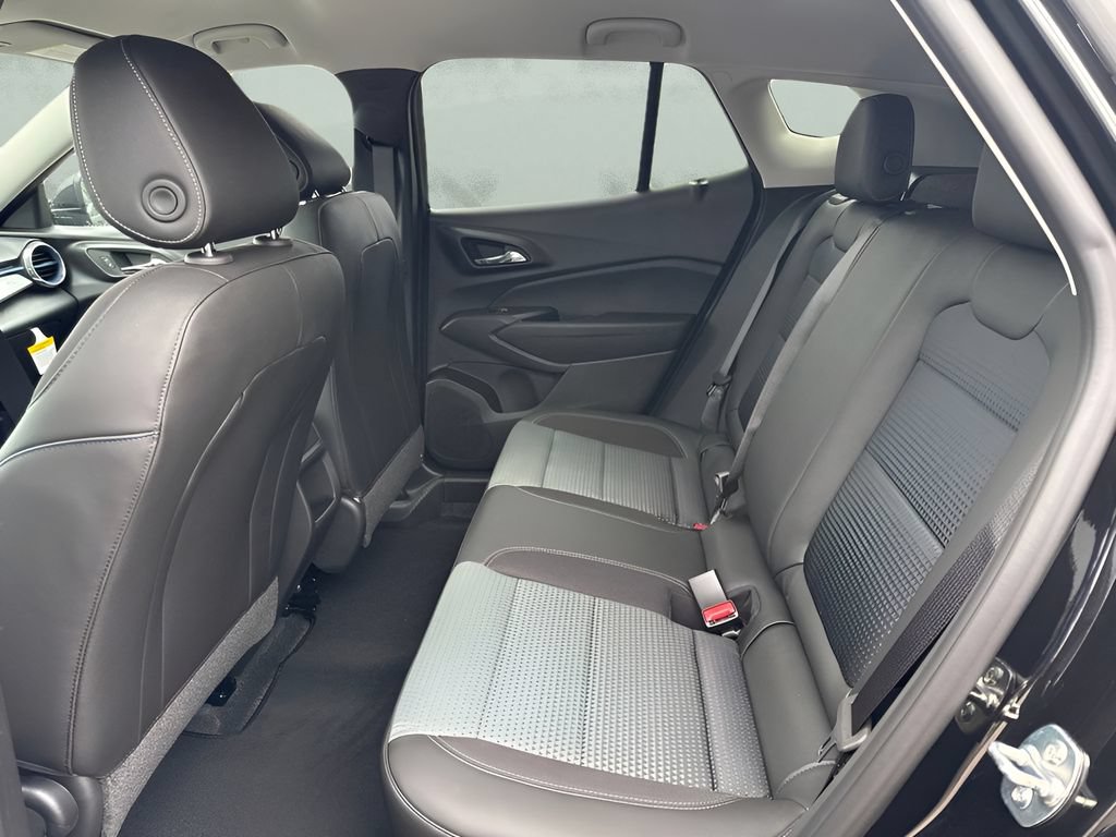 New 2026 Chevrolet Trax LT FWD image 10