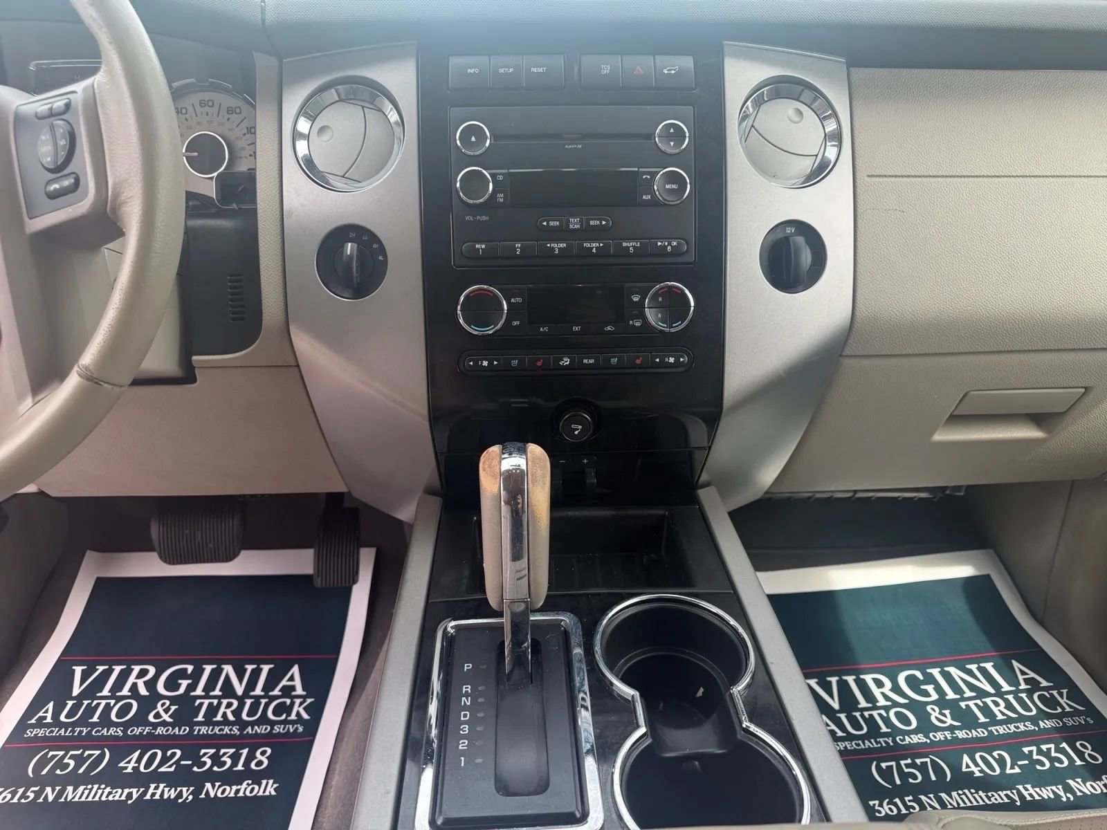 Used 2014 Ford Expedition Limited AWD/4WD image 11