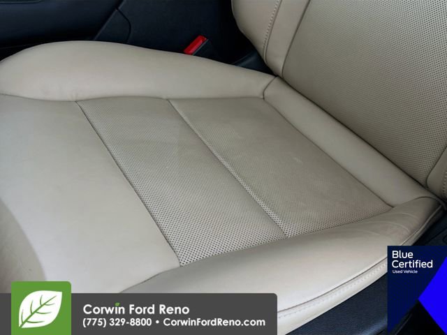 Used 2024 Cadillac XT4 Premium Luxury w/ Technology Package image 22