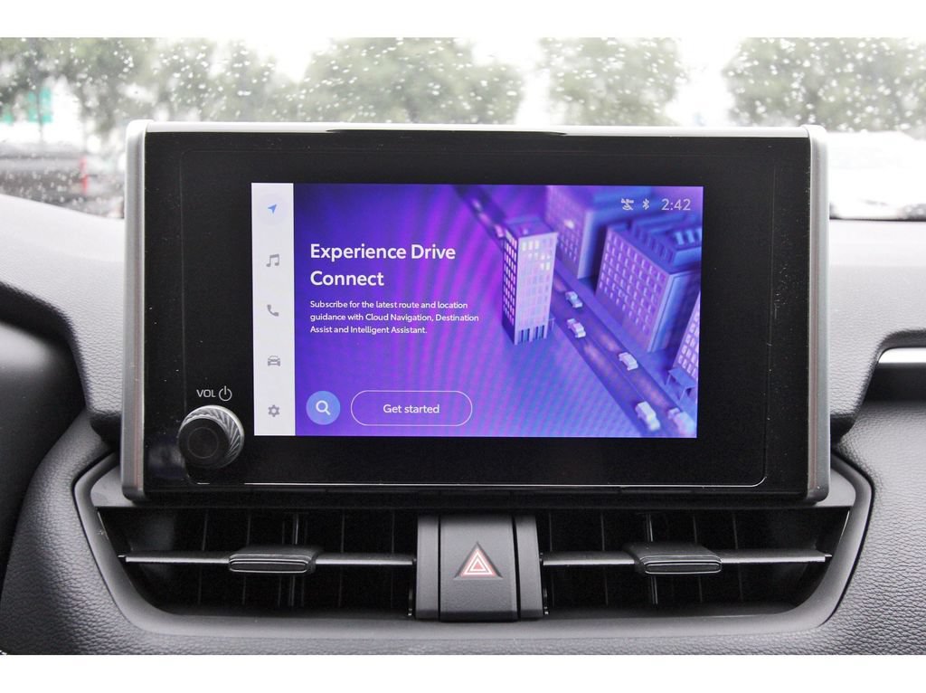 Used 2024 Toyota RAV4 XLE w/ Convenience Package FWD image 27